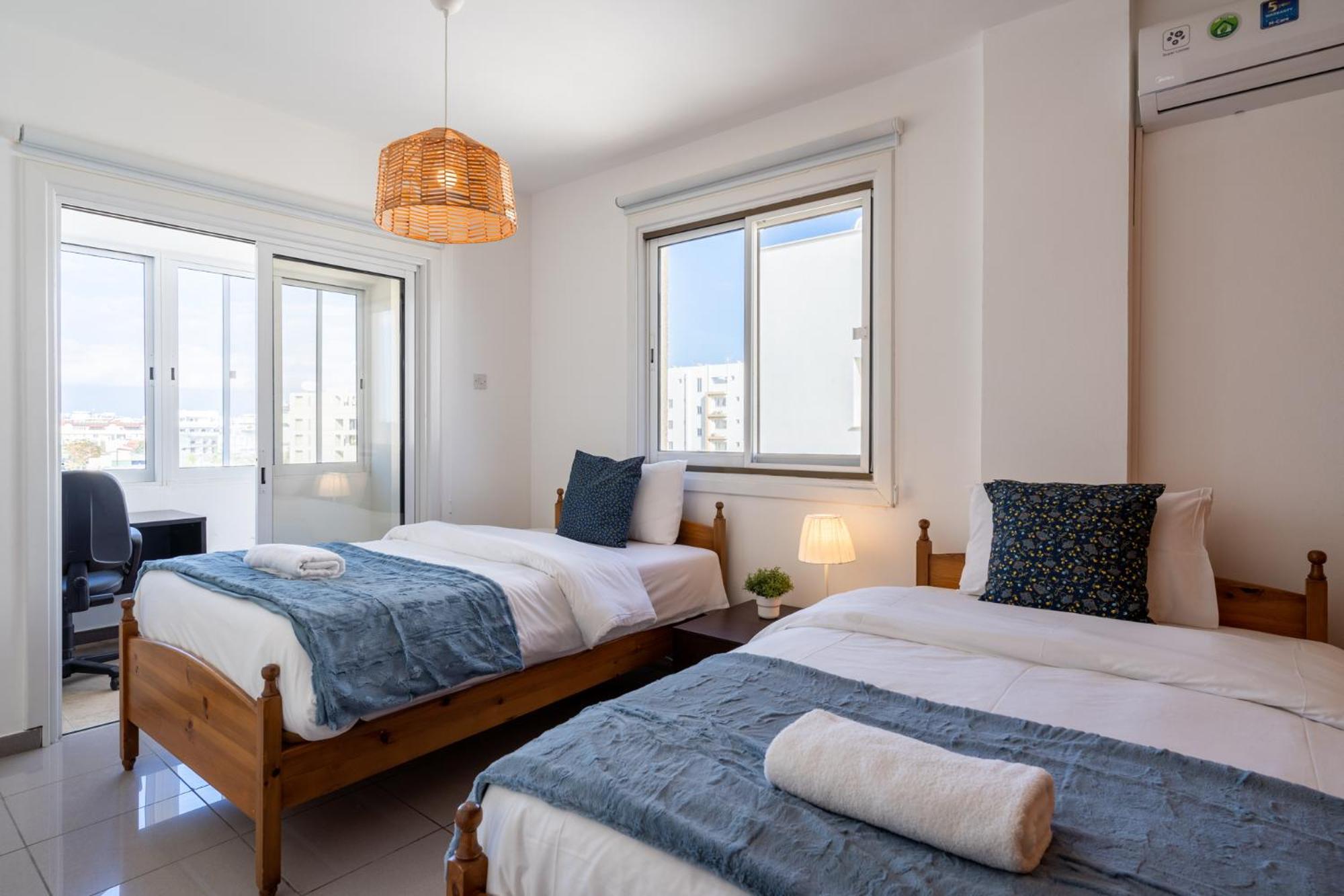 Jayde 2-Bedroom Apartment In Larnaca Luaran gambar